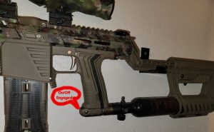 is it dangerous to leave air tank on paintball gun